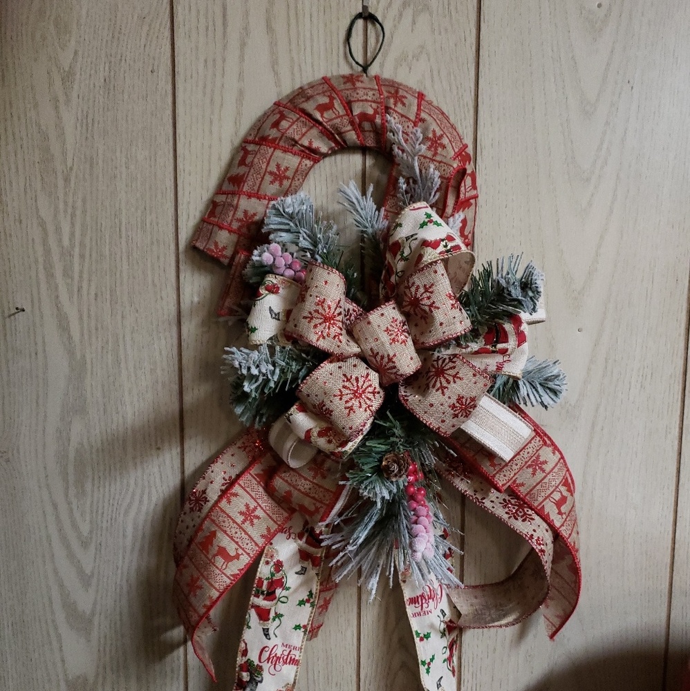 Candy Cane Wreath